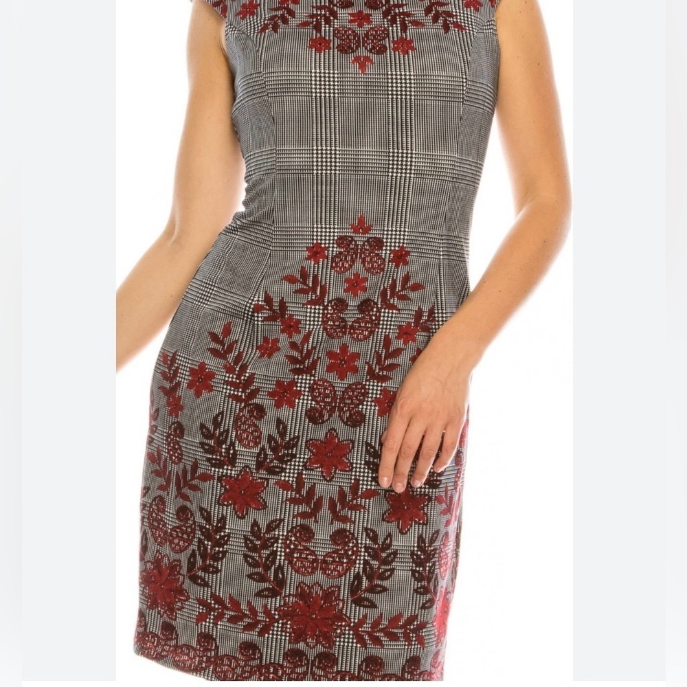 London Style Collection Elegant Red and Gray Sleeveless Floral Dress. Size 12.